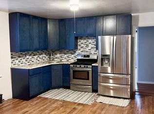 320 E 235th St #1, Bronx, NY 10470