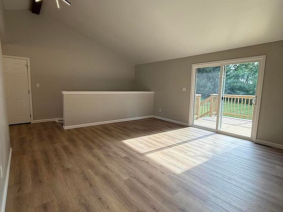 2nd image of 722 Stacy Ln