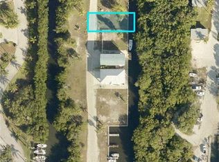 8209 Moyer Ln, Bokeelia, FL 33922