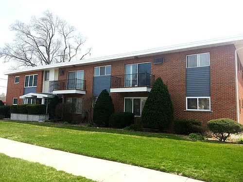 1151 W Nine Mile Rd Photo 1