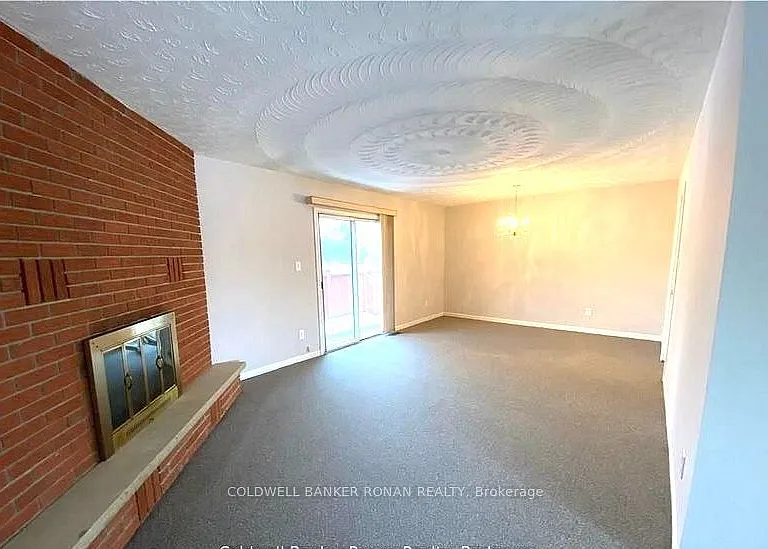 5 Oak St — Photo 6
