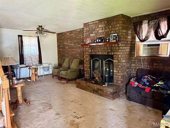 3rd image of 22 Victoria Dr