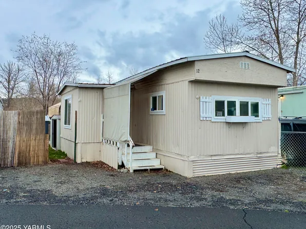 9890 Us Highway 12 Trlr 12, Naches, WA 98937