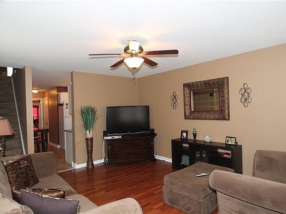 3rd image of 2837 Hanna Pl