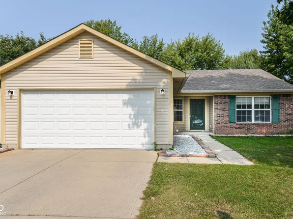 776 Alvey Ct, Greenwood, IN 46143