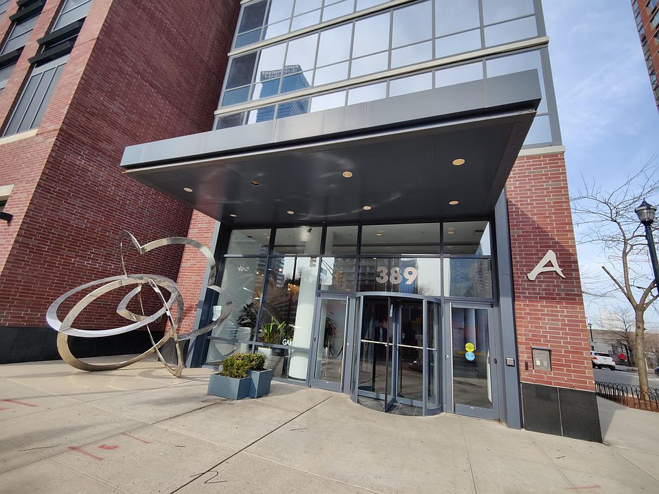 1st image of 389 Washington St APT 22F