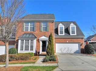 5142 Berkeley Creek Ln, Charlotte, NC 28277