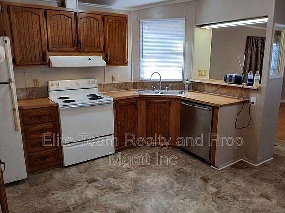 2nd image of 10350 Cobra Ln