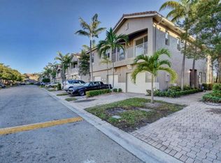 3157 Laurel Ridge Cir, Riviera Beach, FL 33404
