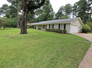 5236 Saratoga Dr, Jackson, MS 39211