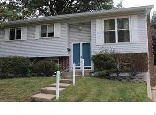 2714 Clager Rd, Saint Louis, MO 63125