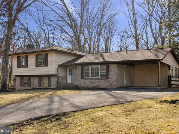 17800 Mill Creek Dr, Rockville, MD 20855