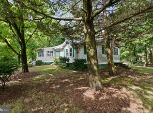 1425 W Walnut Rd, Vineland, NJ 08360