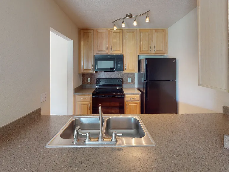 The Breyley Apartments — Photo 48