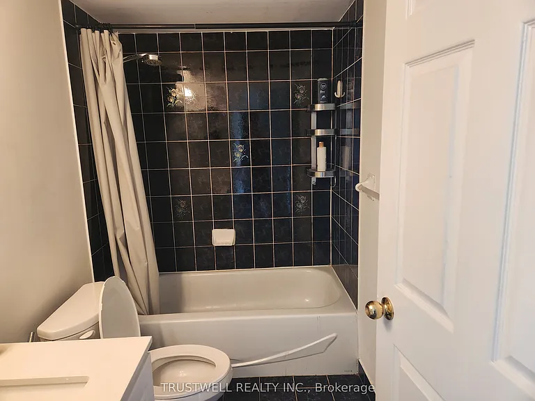 28 Empress Ave #1015 — Photo 4