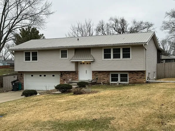 4535 Hilltop Blvd, Decatur, IL 62521