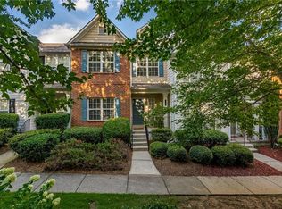 406 Lantern Ln, Woodstock, GA 30188