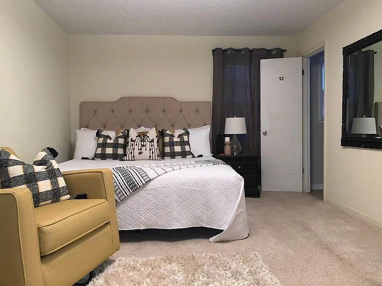 916 5th Ave SW — Photo 11