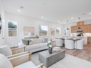 1033 S Victory Dr, Houston, TX 77088