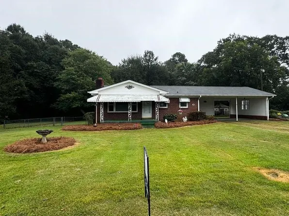 201 Park Dr, Jonesville, SC 29353