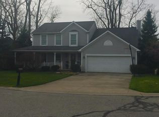 805 Whetstone Ct, Bellefontaine, OH 43311