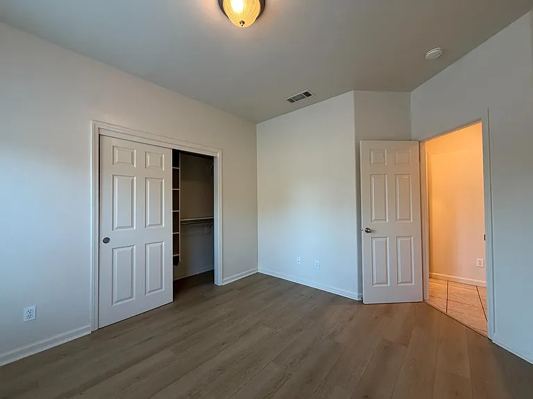 4723 W Clinton Ave #101 — Photo 11