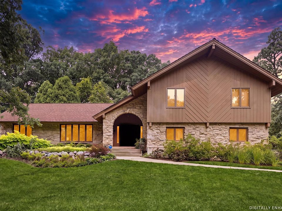 1st image of 8648 Wedgewood Dr
