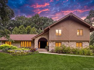 8648 Wedgewood Dr, Burr Ridge, IL 60527