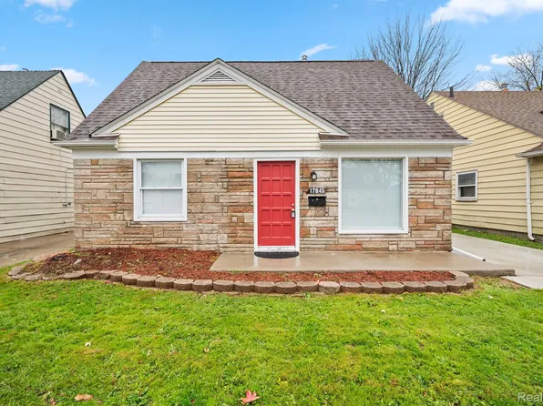 17645 Lincoln Ave, Eastpointe, MI 48021