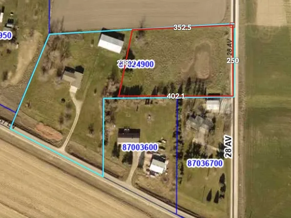 28th Ave, Vinton, IA 52349