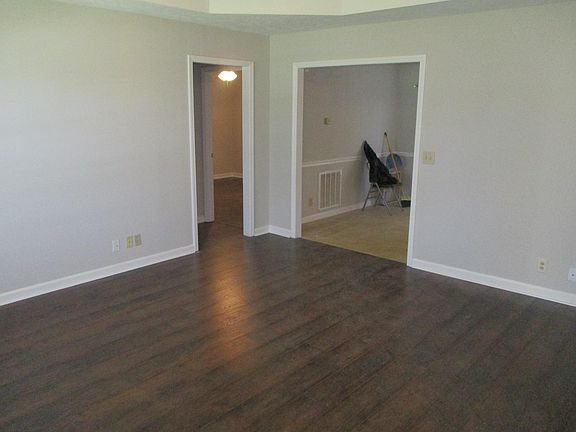 5th image of 424 Warrior Dr