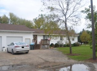 1278 Lewis Ln, Elysian, MN 56028