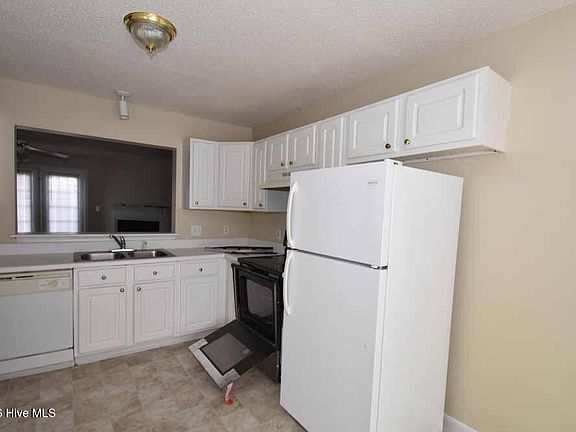 2nd image of 1231 Westridge Ct #A