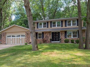 5245 Stonehenge Dr, Portage, MI 49024