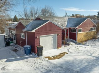 932 Park Ave, Dickinson, ND 58601