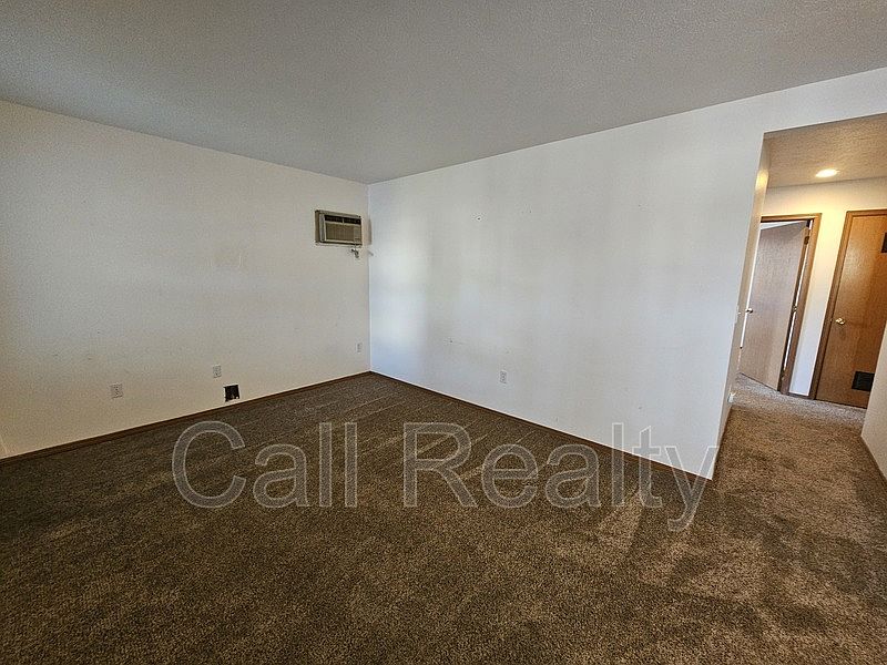 1st image of 13224 E 31st Ct APT 1