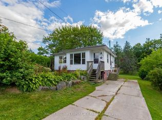 2 Meadow St, Parry Sound, ON P2A 2L9