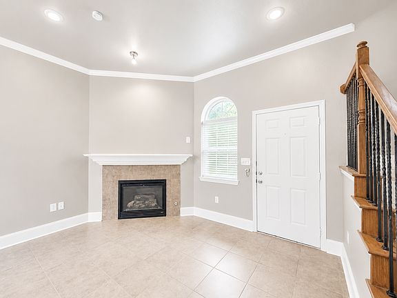2nd image of 1819 N Fitzhugh Ave #A