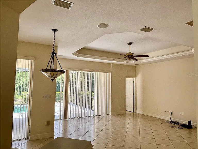5835 Covey Ct — Photo 8