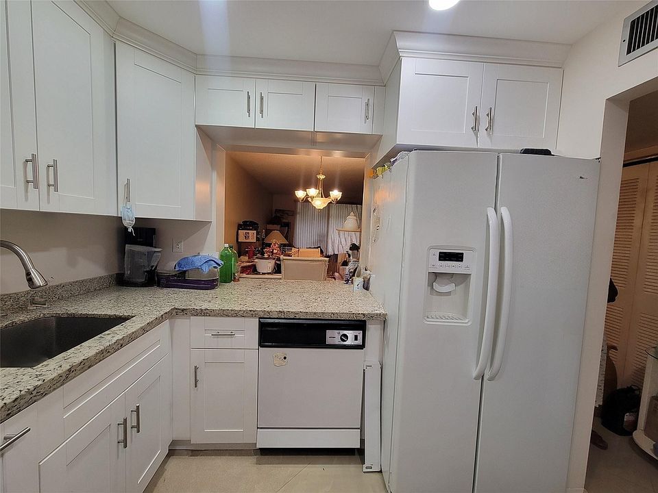 2nd image of 5945 Del Lago Circle