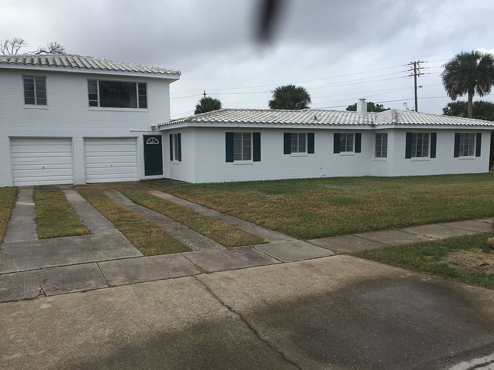 1st image of 2312 N Oleander Ave