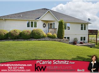 8800 Yellowstone Ln N, Maple Grove, MN 55311