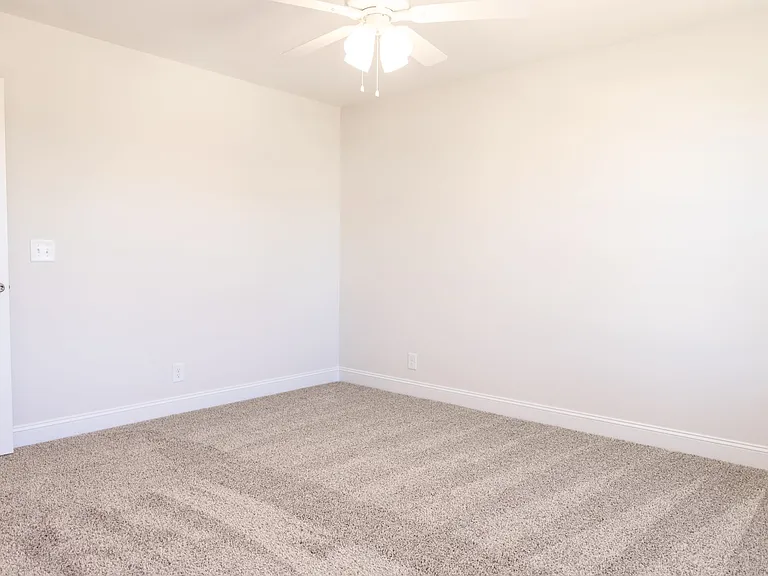 508 Ayden Ln — Photo 23