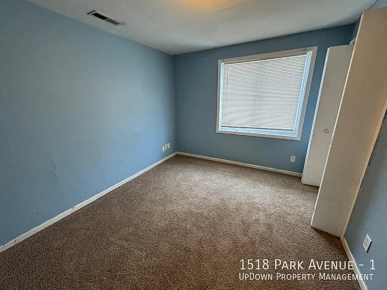 1518 Park Ave #1 — Photo 6