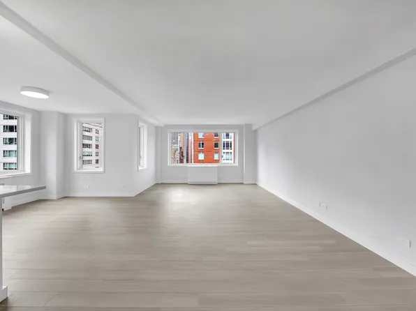 165 East 66th Street image 3 of 15