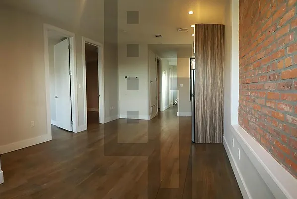 Rented by Loom Group | media 11