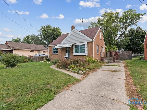 3rd image of 1043 Atlantic Ave