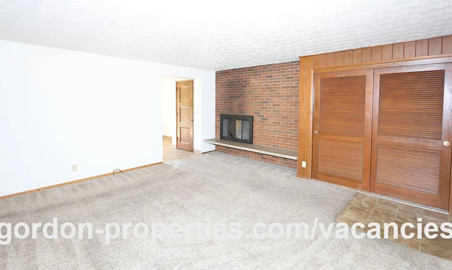 SE Cedar Ave - Single level 2 bedroom unit in duplex — Photo 4