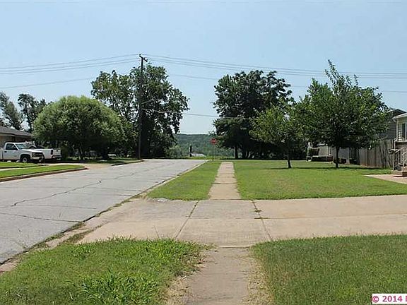 4th image of 4956 S Lawton Ave