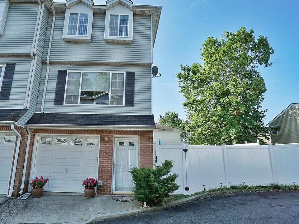 1st image of 26 Michael Ct